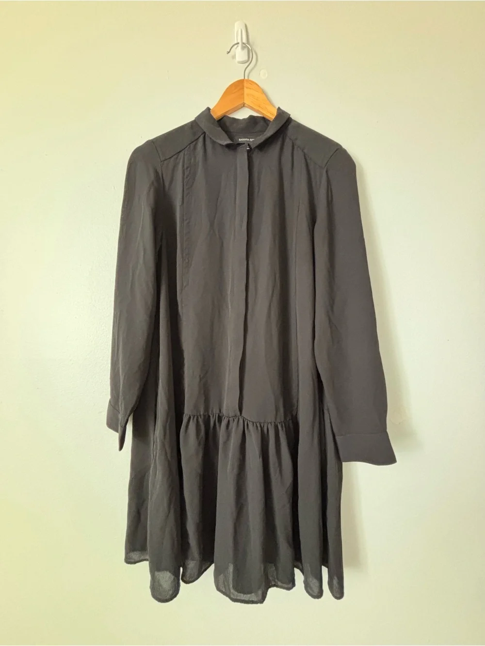 Banana Republic - Classic Black Long-Sleeve Tiered Shirt Dress - Picture 1 of 10